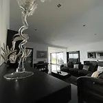 Vivenda Luxuosa