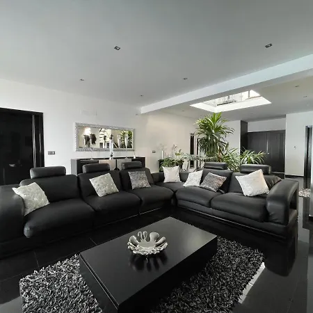 Vivenda Luxuosa Villa *