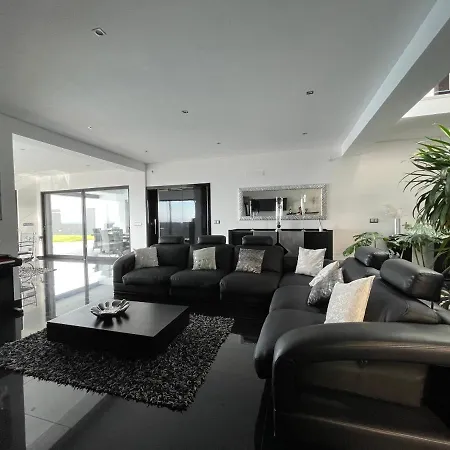 Vivenda Luxuosa Feteiras