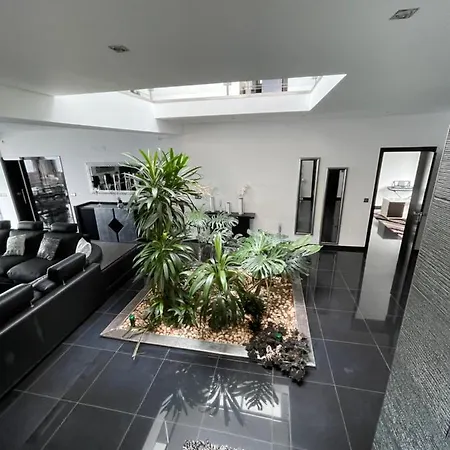 Vivenda Luxuosa Villa *