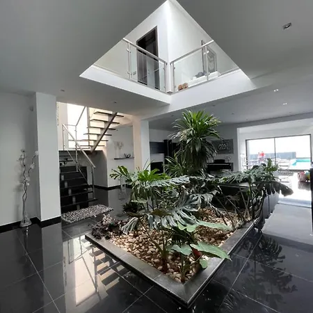 Vivenda Luxuosa Feteiras