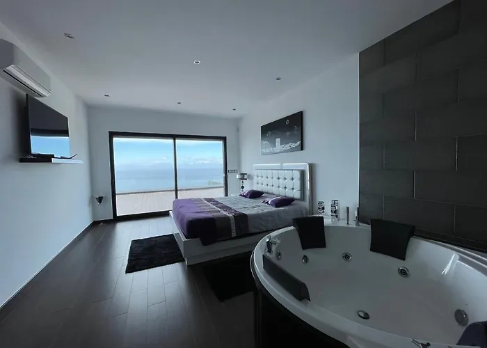 Vivenda Luxuosa Villa *