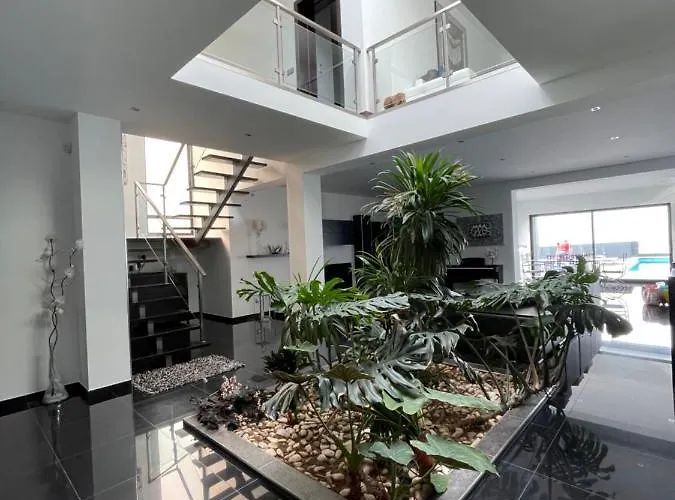 Vivenda Luxuosa Feteiras